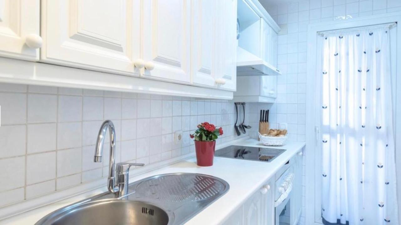 Mi Capricho Beachfront- 3-7 Apartment With Sea Views Sitio de Calahonda Екстер'єр фото